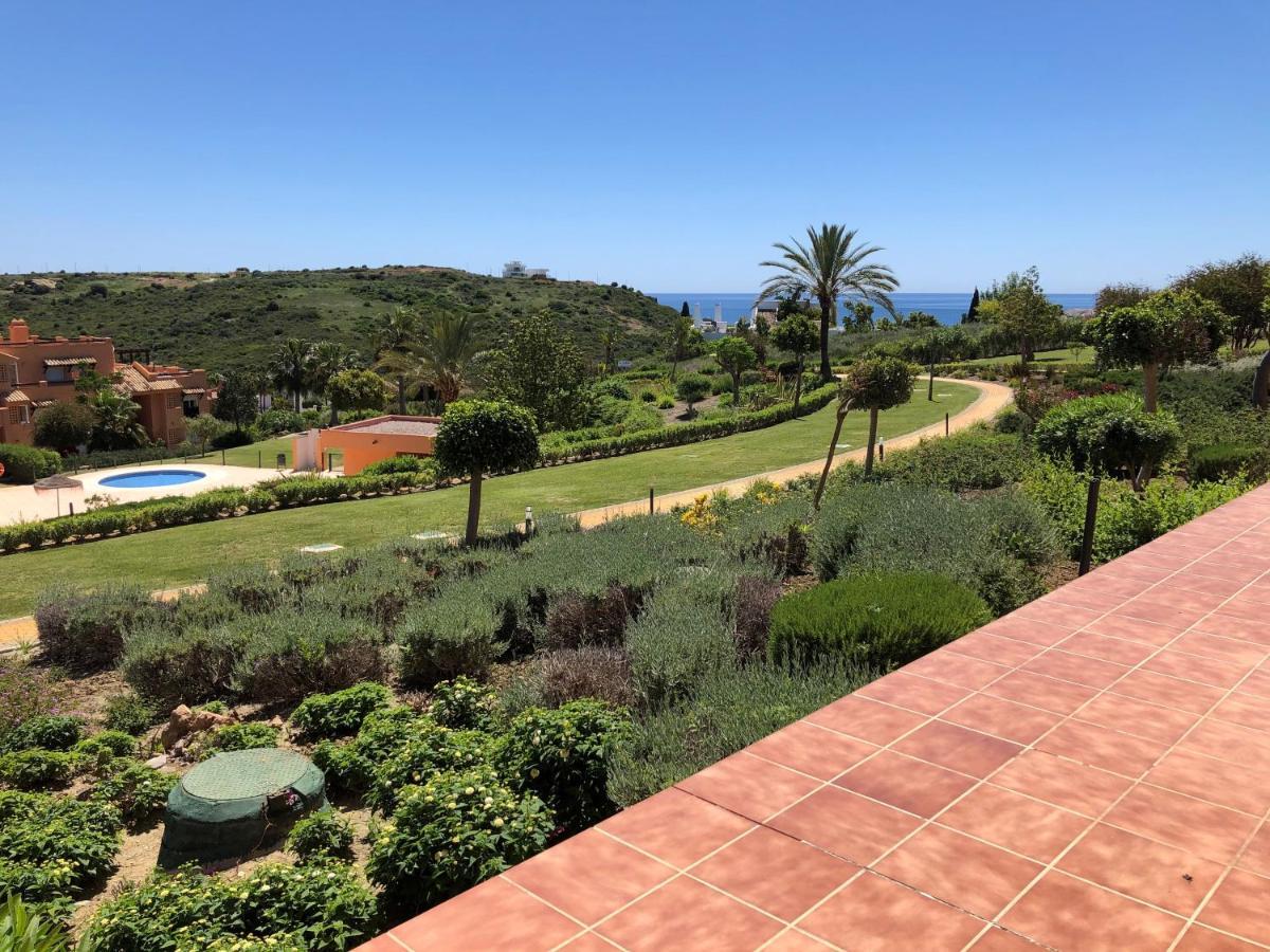 Beautiful 2-Bed Apartment In Casares Costa Баия-де-Касарес Экстерьер фото