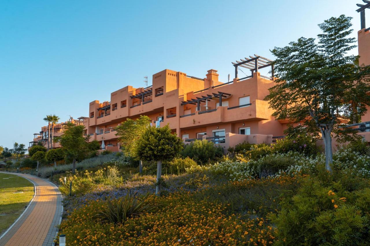 Beautiful 2-Bed Apartment In Casares Costa Баия-де-Касарес Экстерьер фото